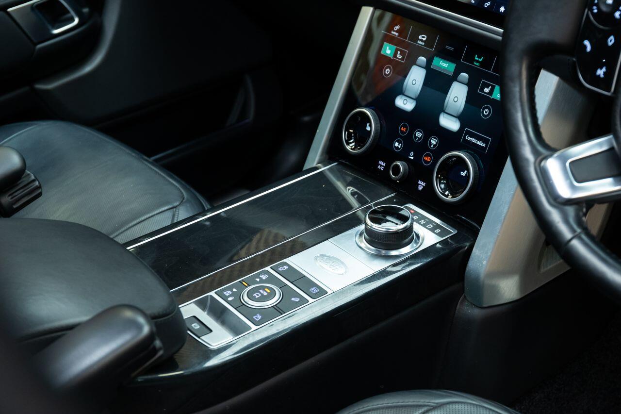 Land Rover Range Rover view 53