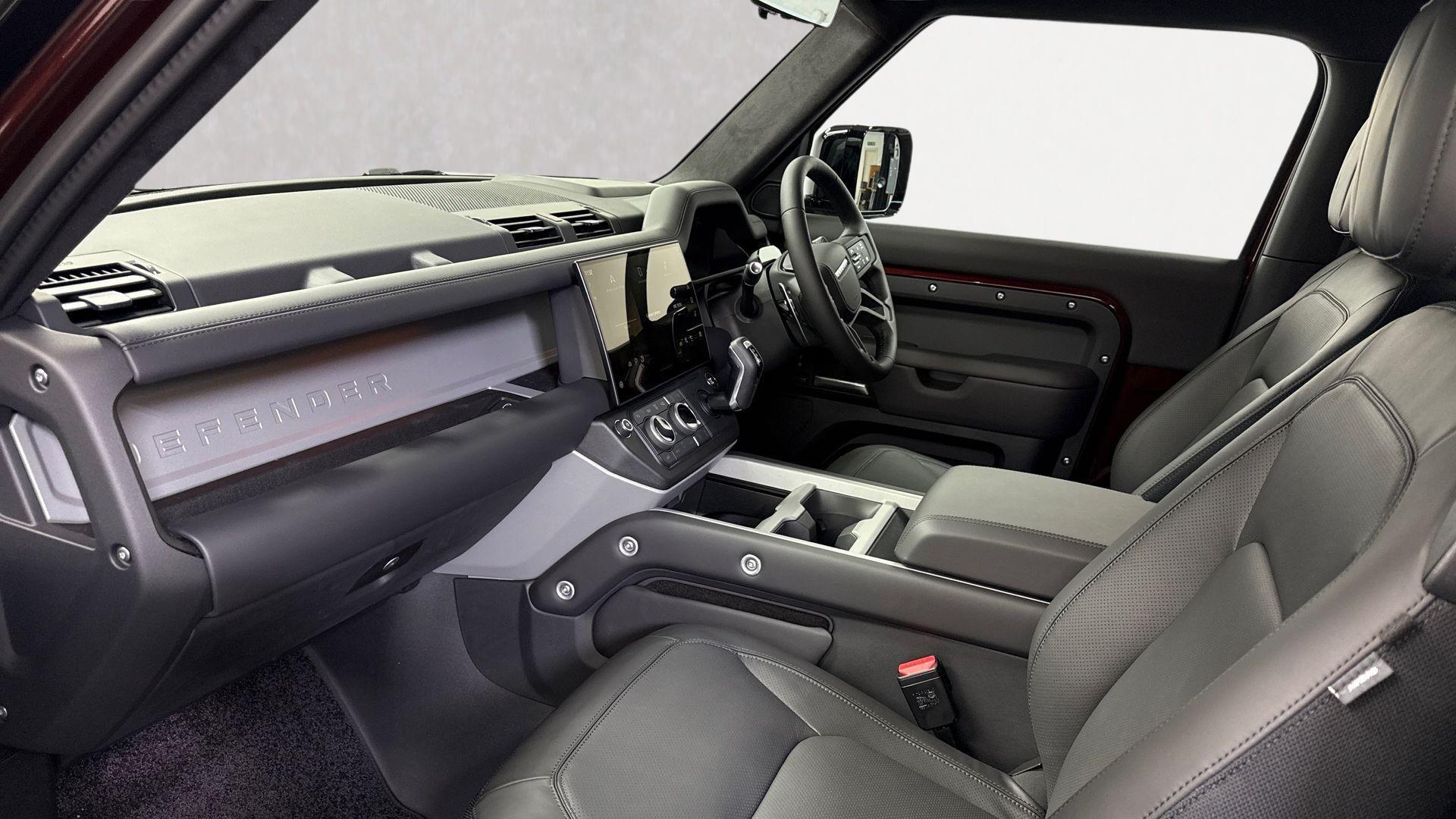 Land Rover Defender view 3