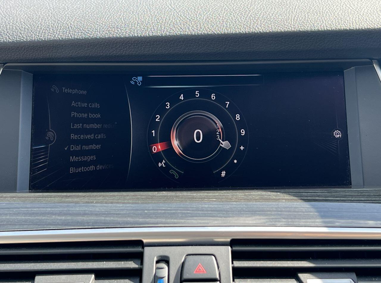 BMW 5 Series view 61