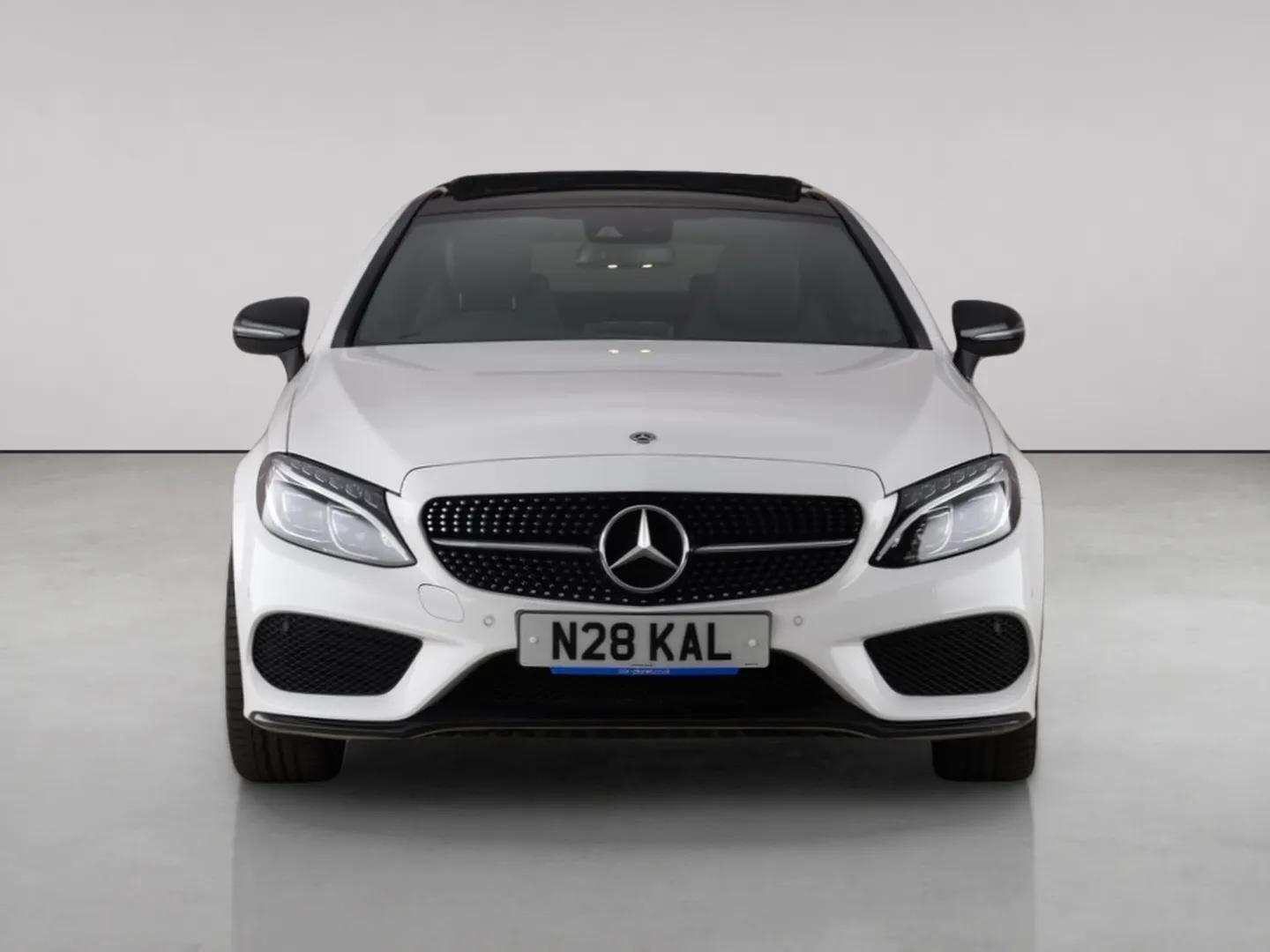 Mercedes-Benz C-Class view 5
