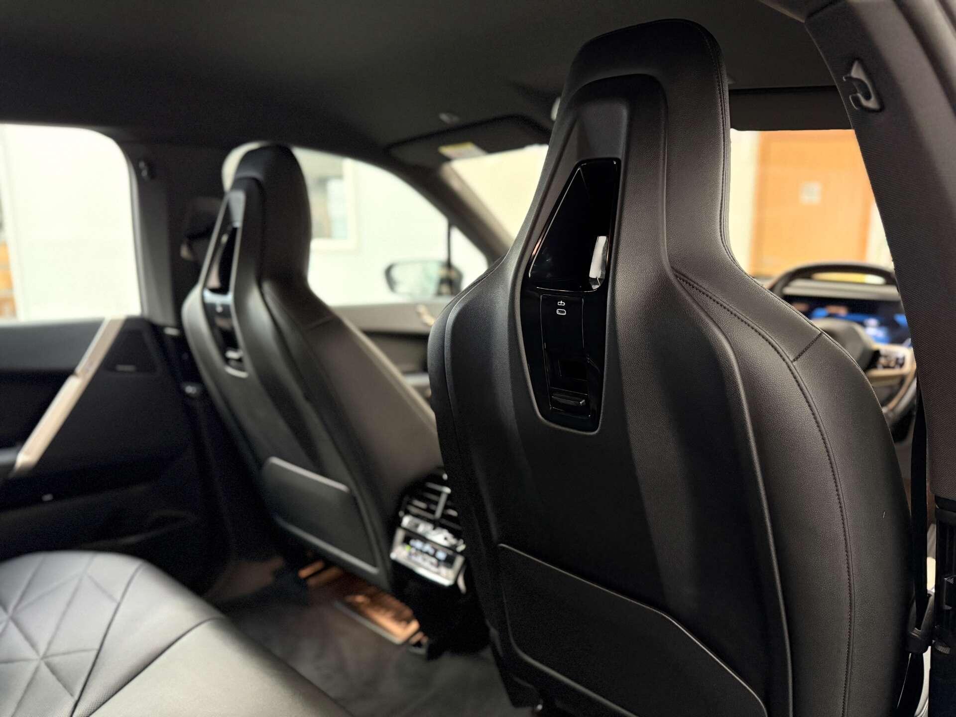 BMW Ix view 22