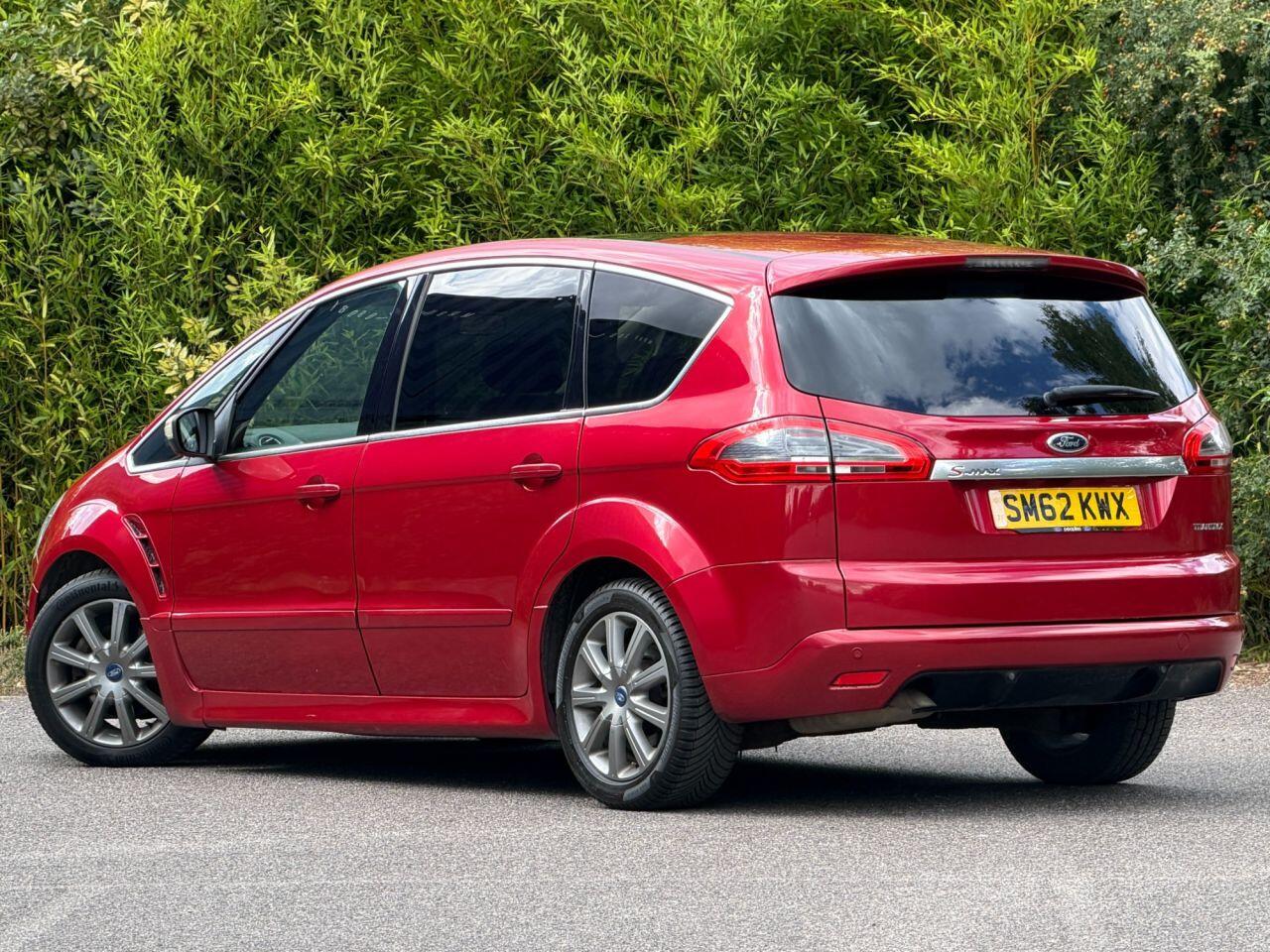 Ford S-Max view 2