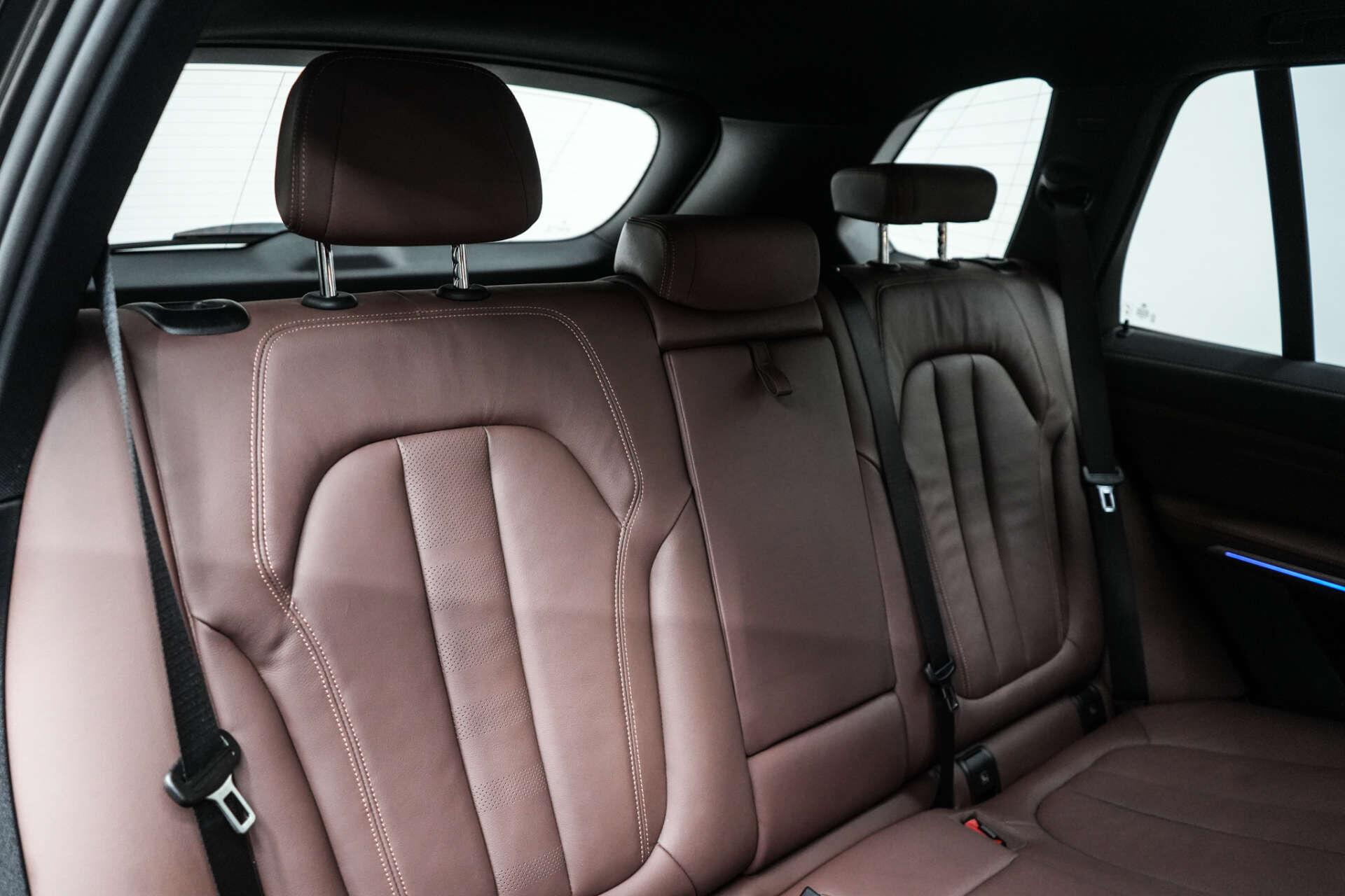 BMW X5 view 21
