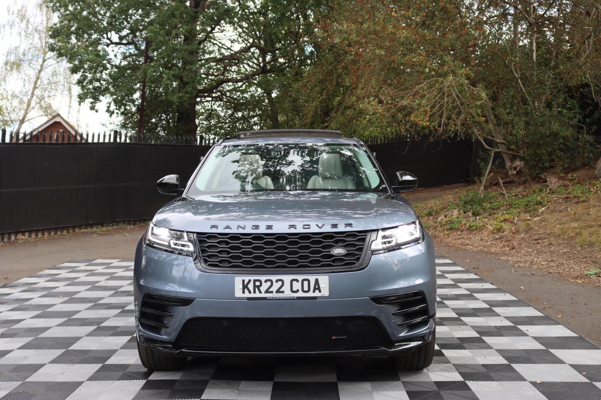 Land Rover Range Rover Velar view 35