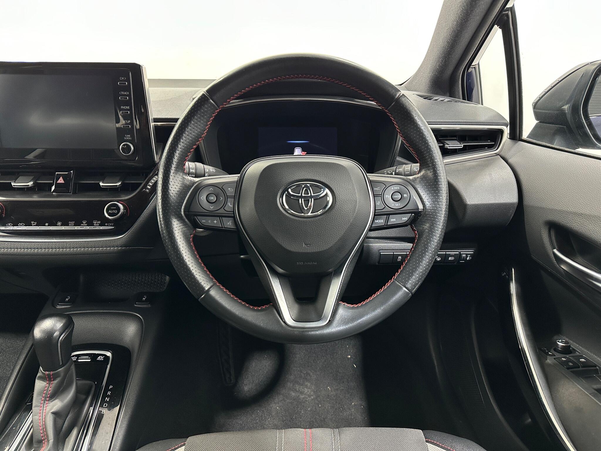 Toyota Corolla view 13