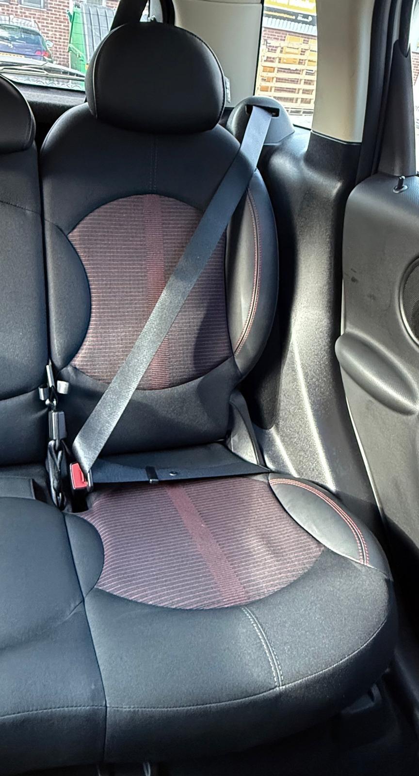 MINI Countryman view 96