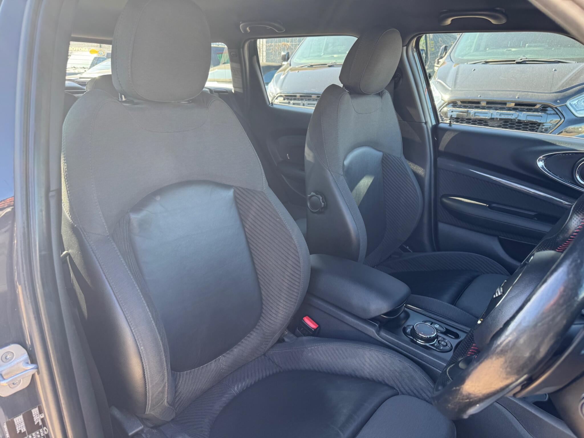 Mini Clubman view 21