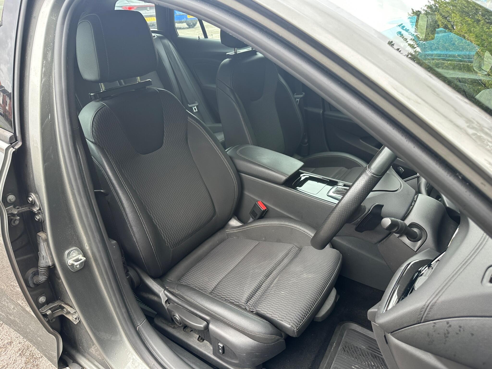 Vauxhall Insignia view 19