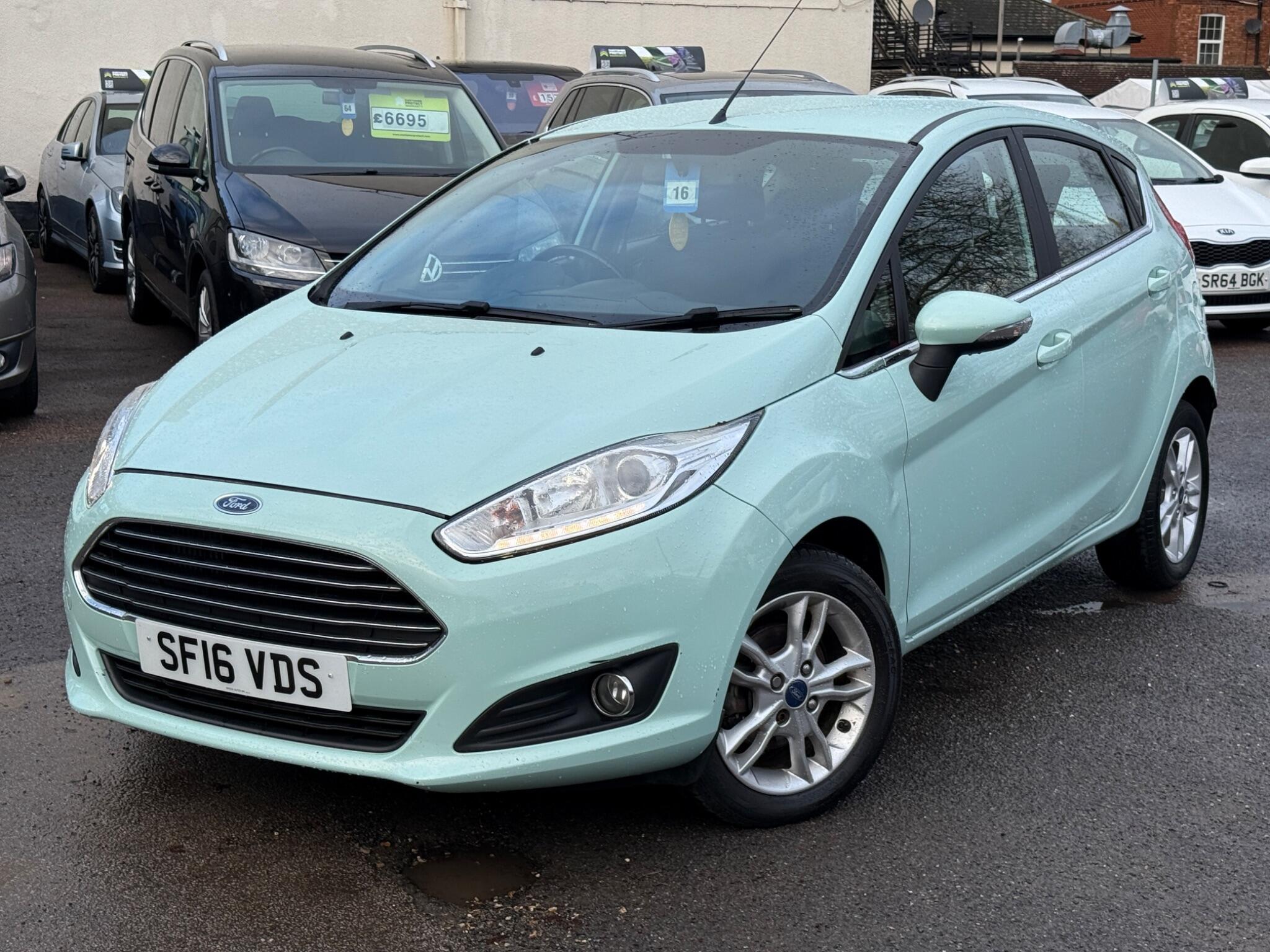 Ford Fiesta - Image 9