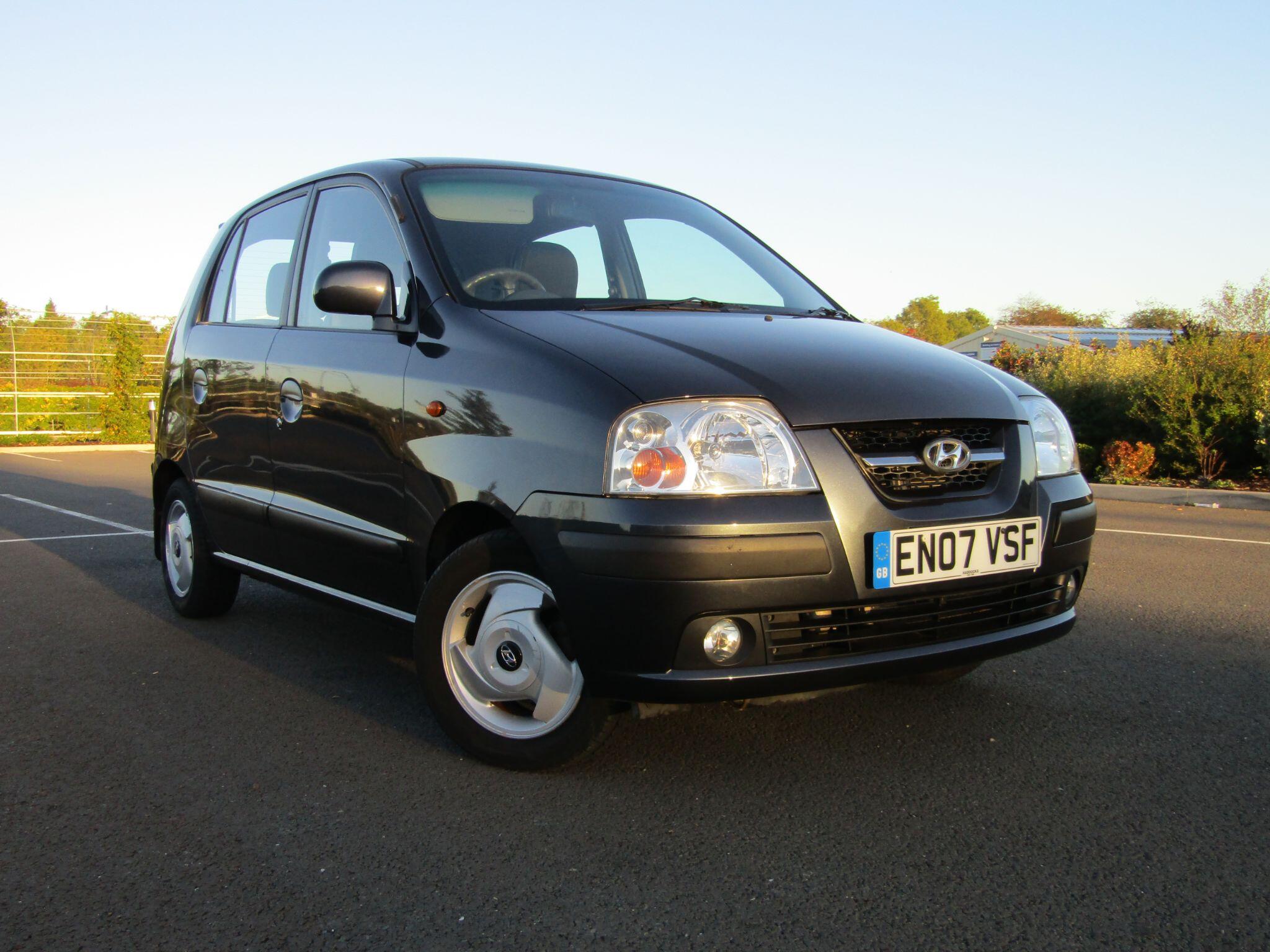 Hyundai Amica