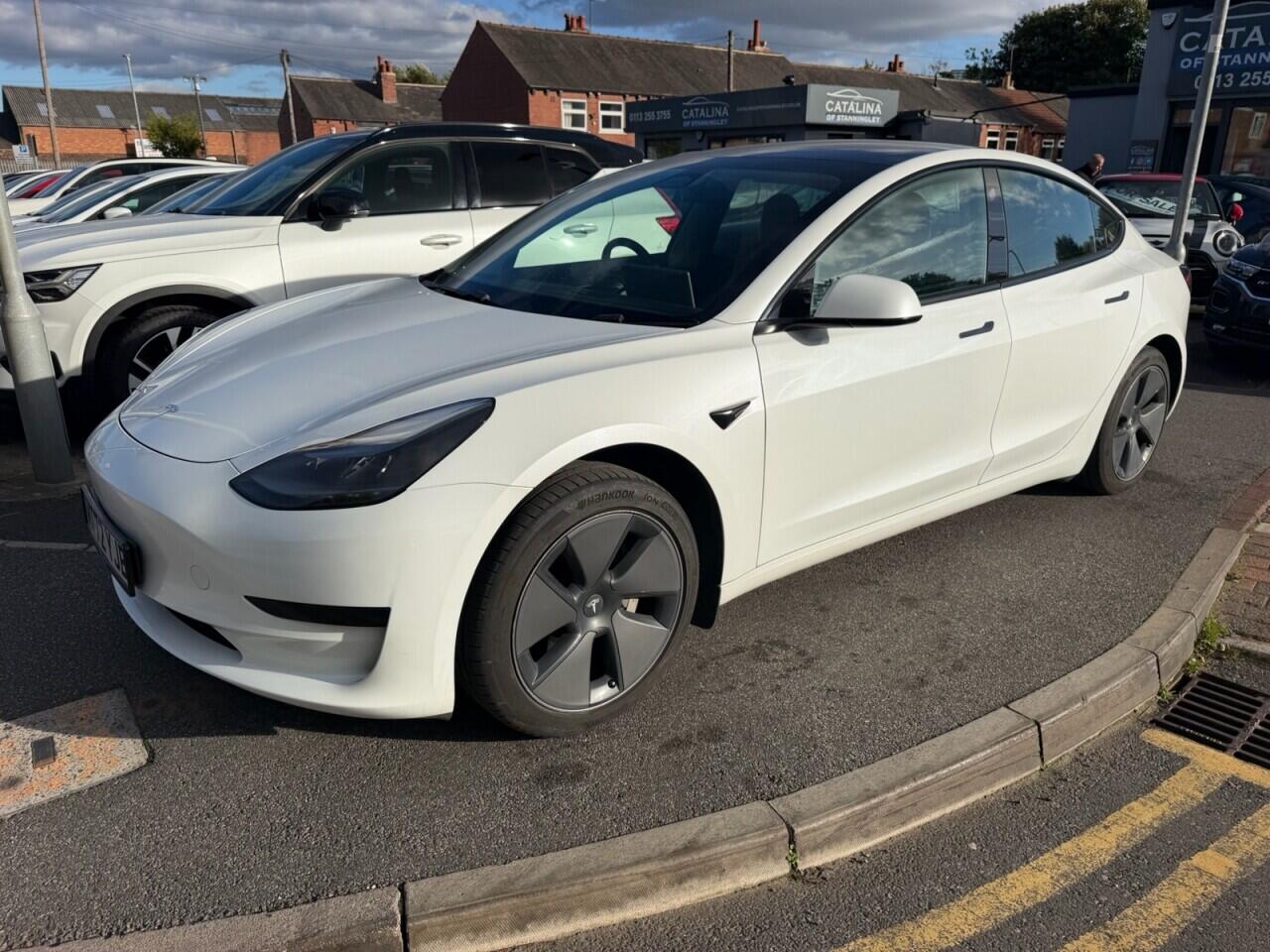 Tesla Model 3 view 5
