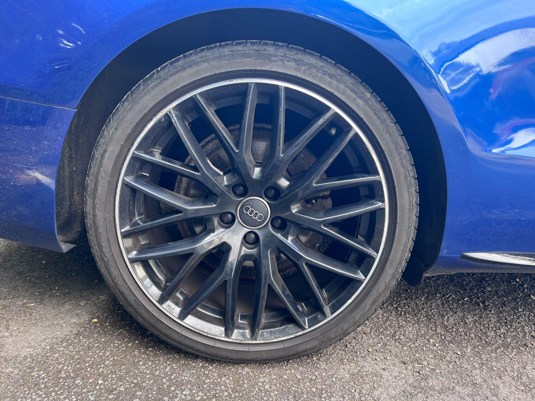 Audi A5 view 8