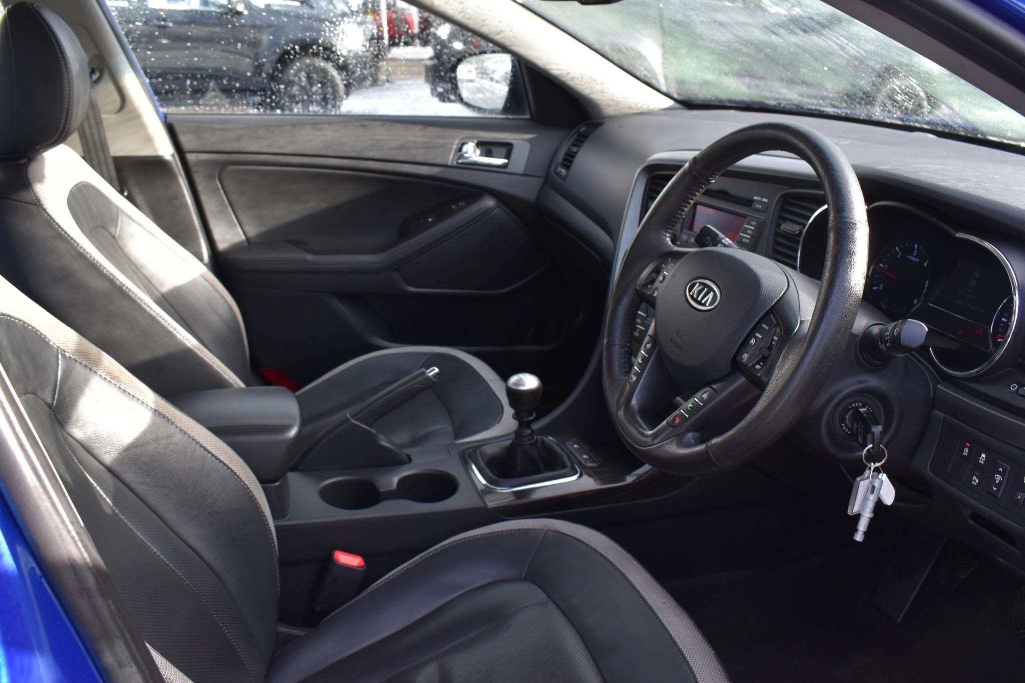Optima - 1.6 CRDi 2 Euro 6 (s/s) 4dr - Image 5