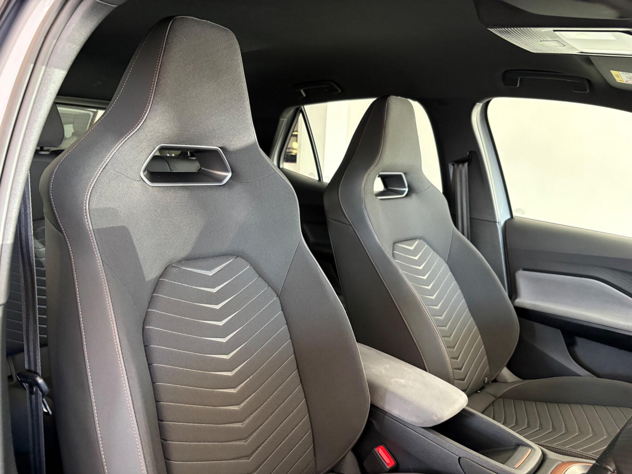 Cupra Born view 11
