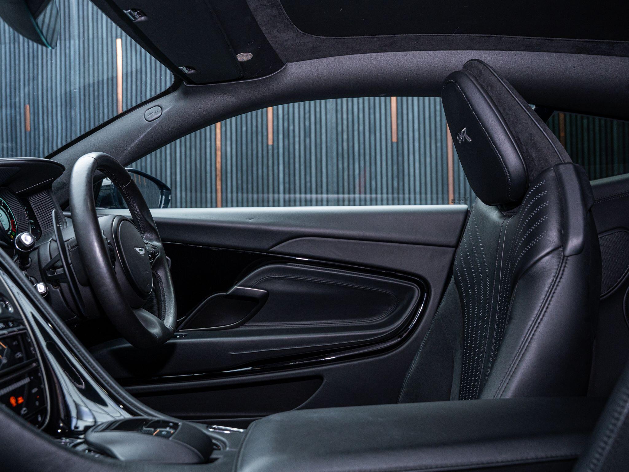 Aston Martin DB11 view 34