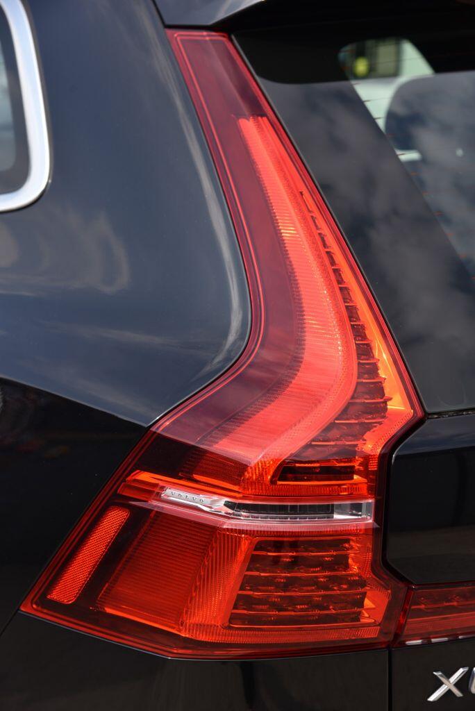 Volvo XC60 view 18