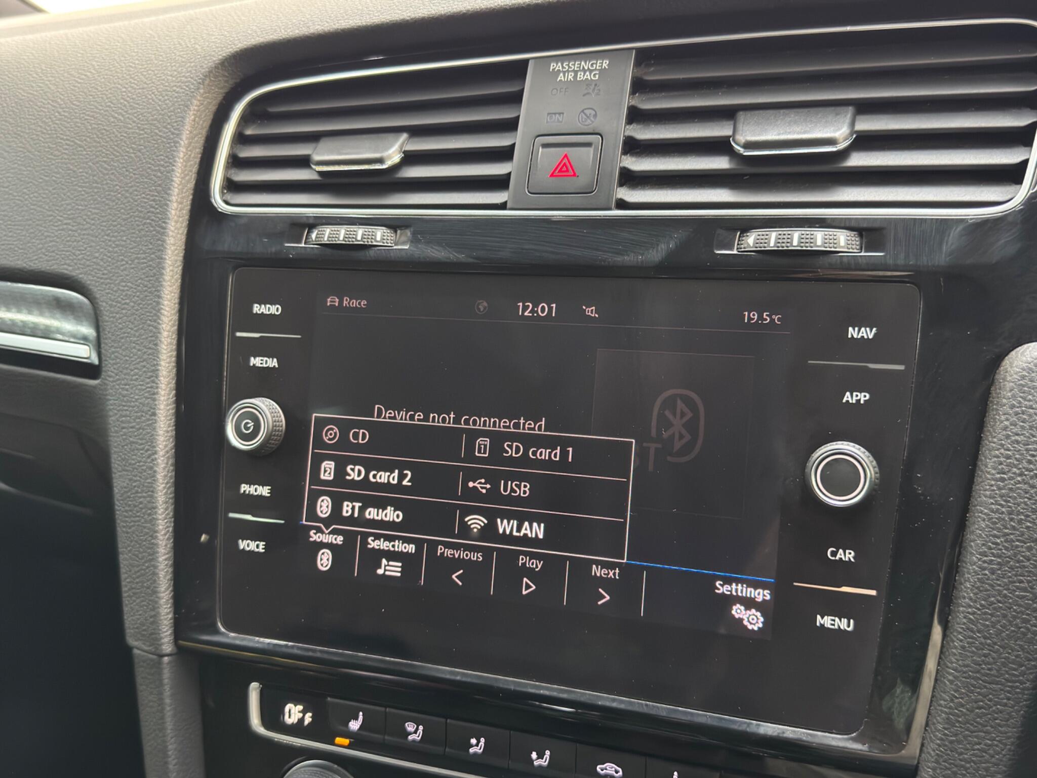 Volkswagen Golf view 29