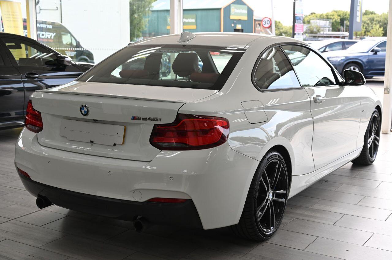 BMW 2 Series view 11