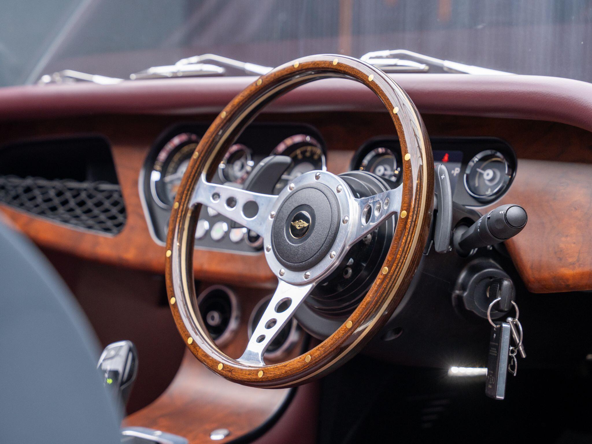 Morgan Plus SIX view 4