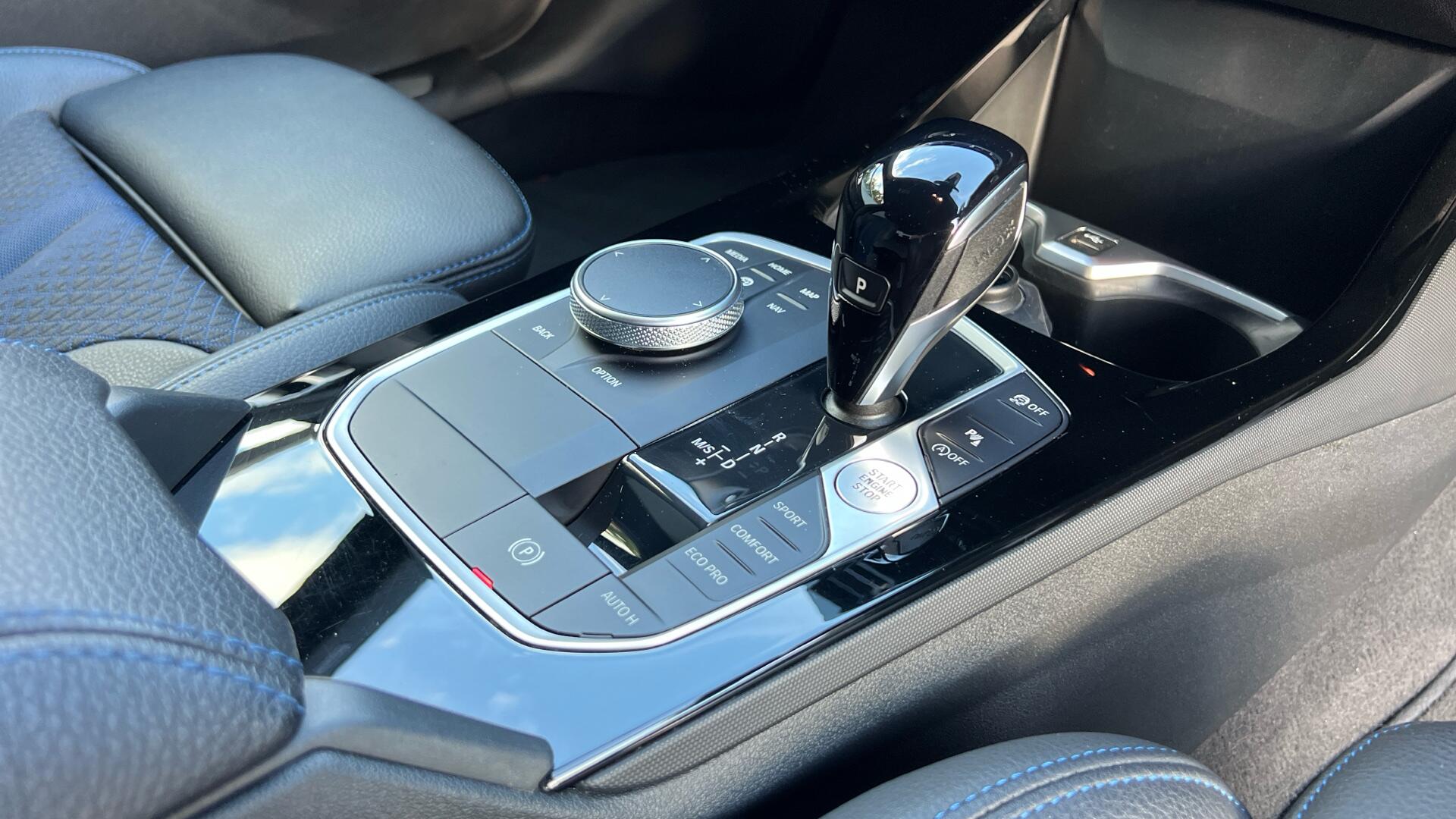 BMW 2 Series view 10