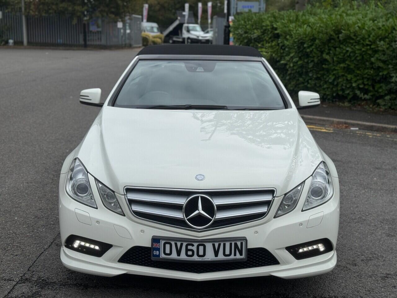 Mercedes-Benz E-Class view 12