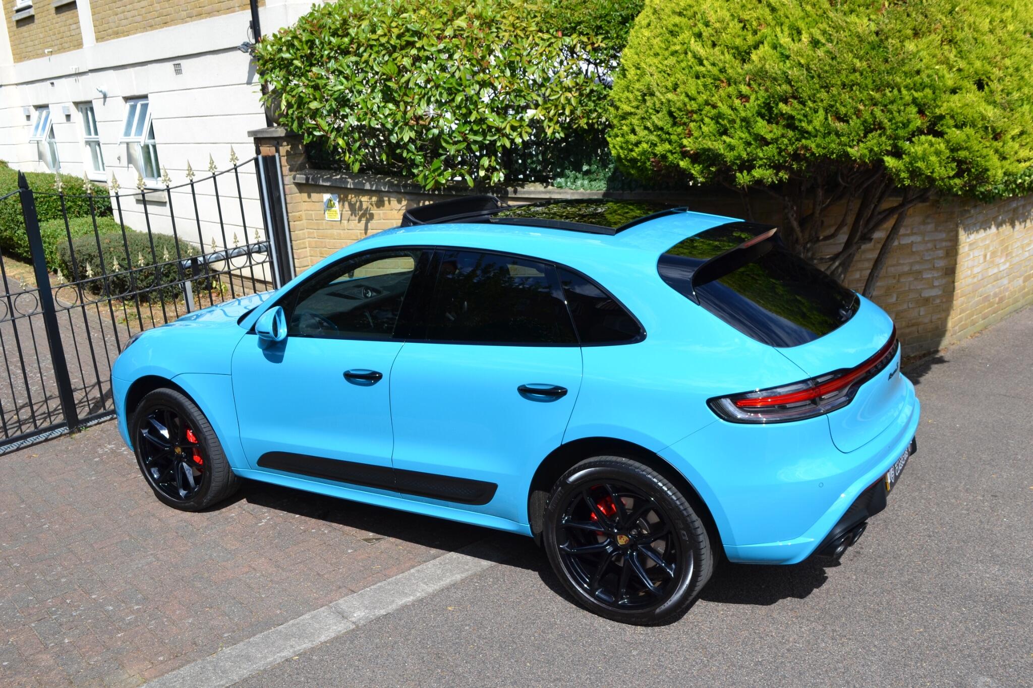 Porsche Macan view 38
