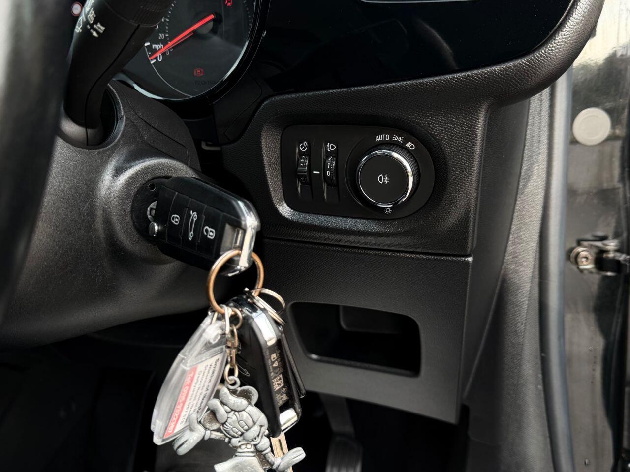 Vauxhall Corsa view 33
