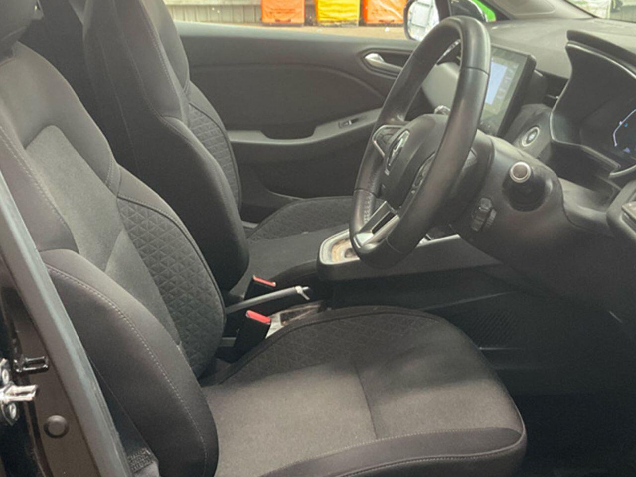 Renault Clio view 3
