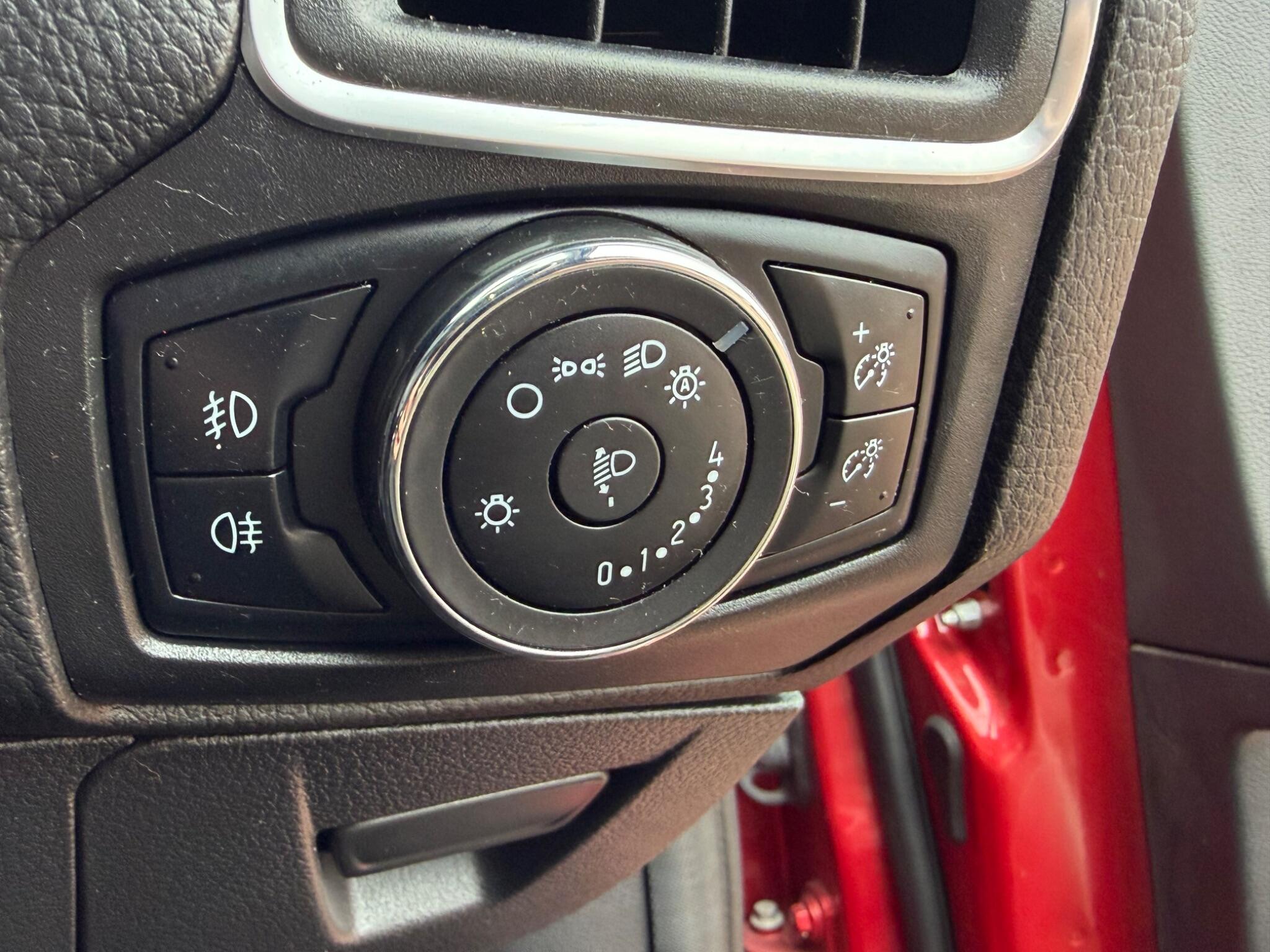 Ford Focus view 82
