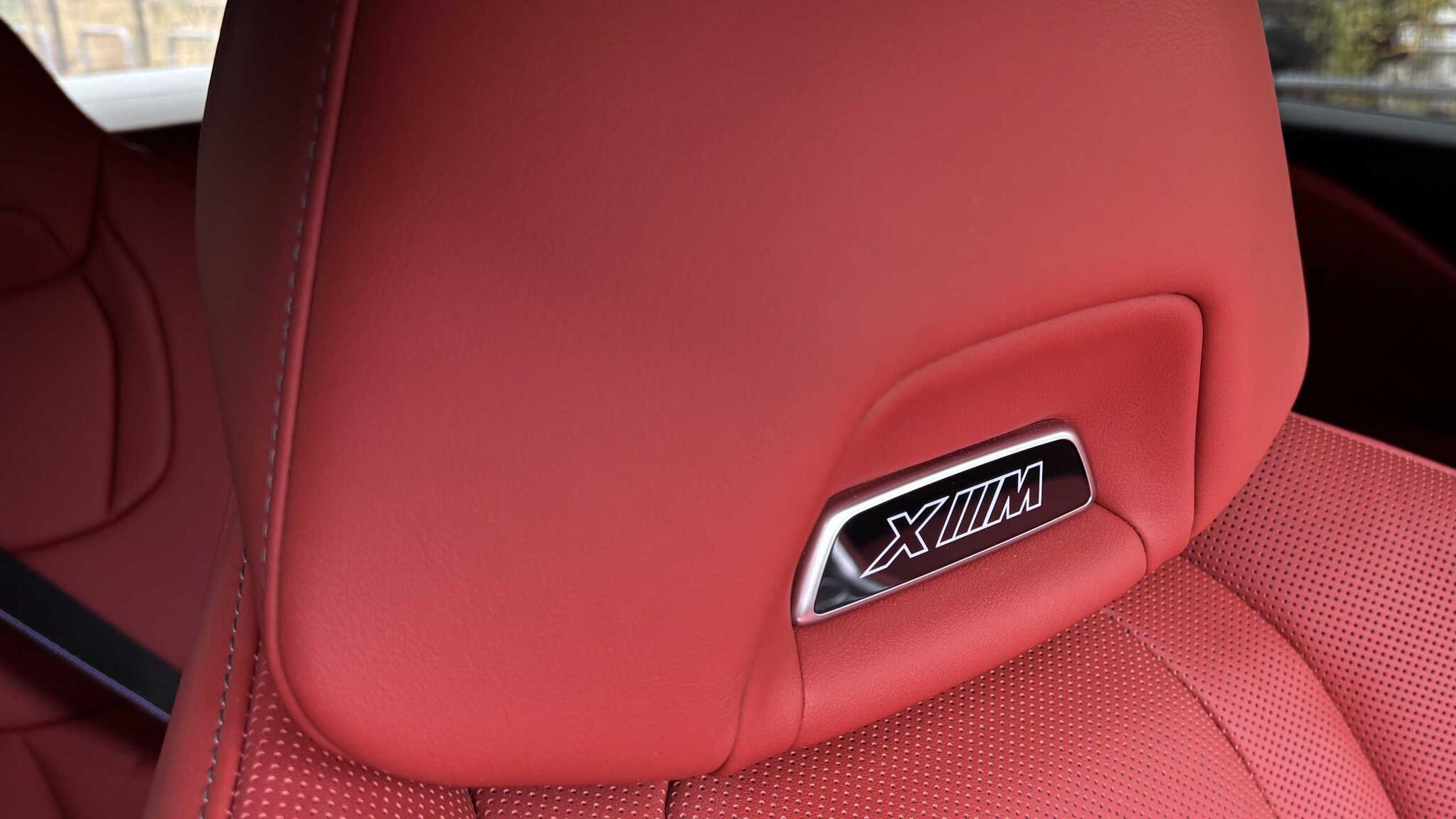 BMW XM view 33