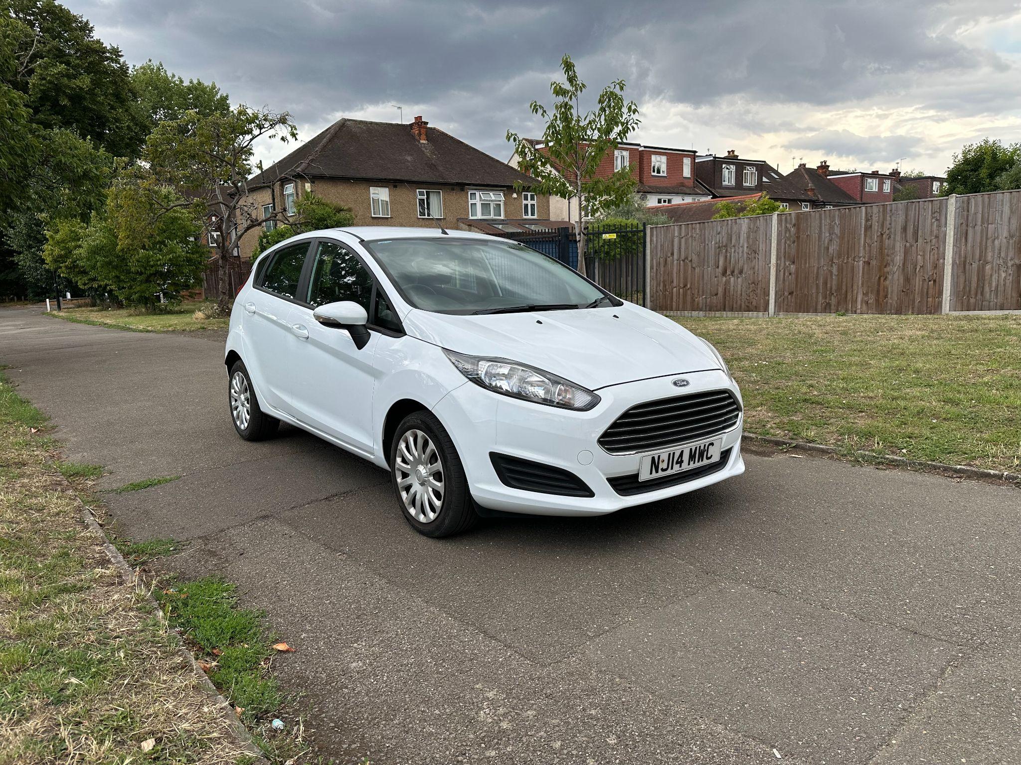 2014 Ford Fiesta image 8