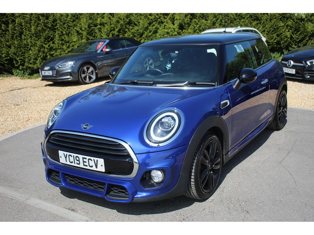 Mini Cooper view 5