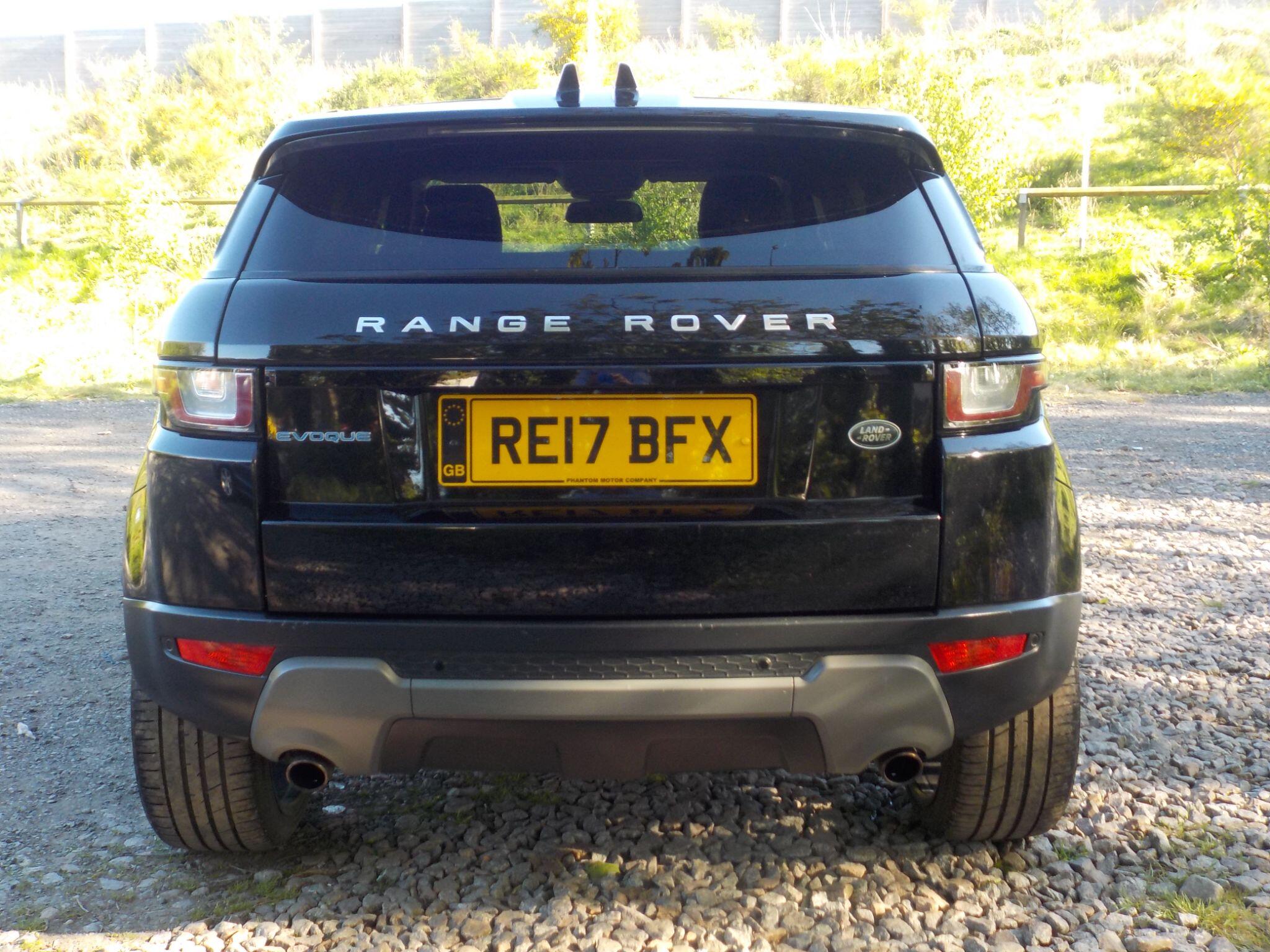 Land Rover Range Rover Evoque 2.0 eD4 SE Tech FWD Euro 6 (s/s) 5dr