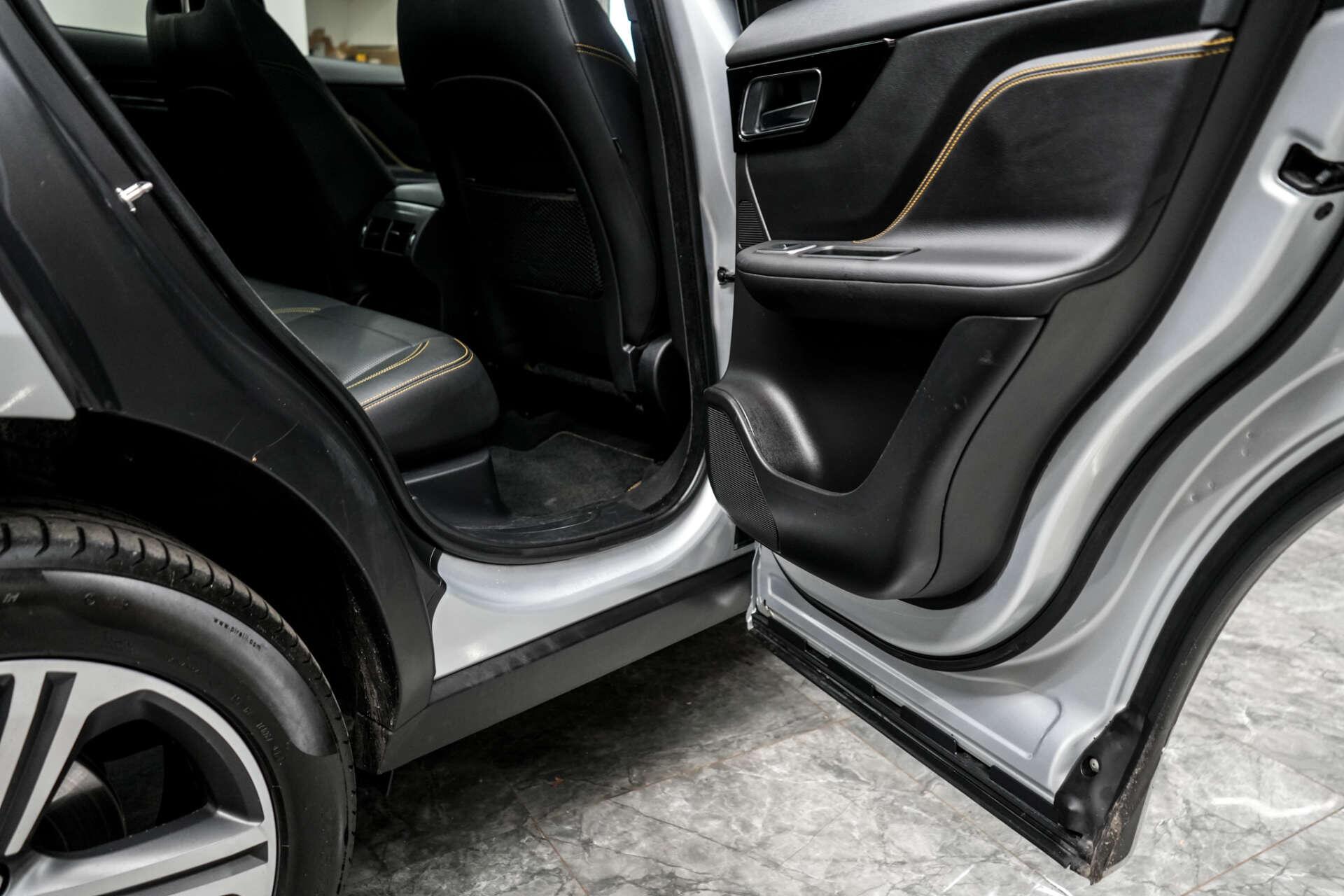 Jaguar F-Pace view 24