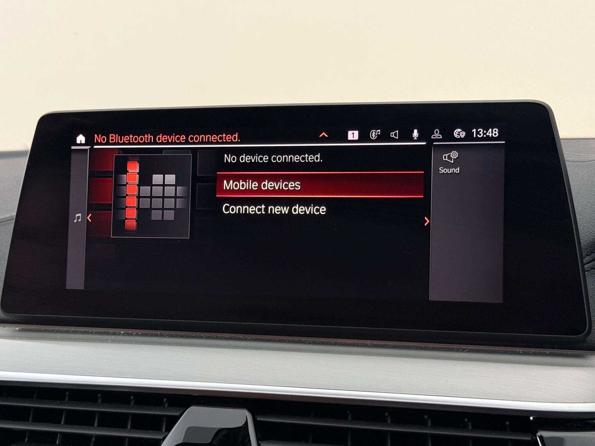 BMW 5 Series view 26
