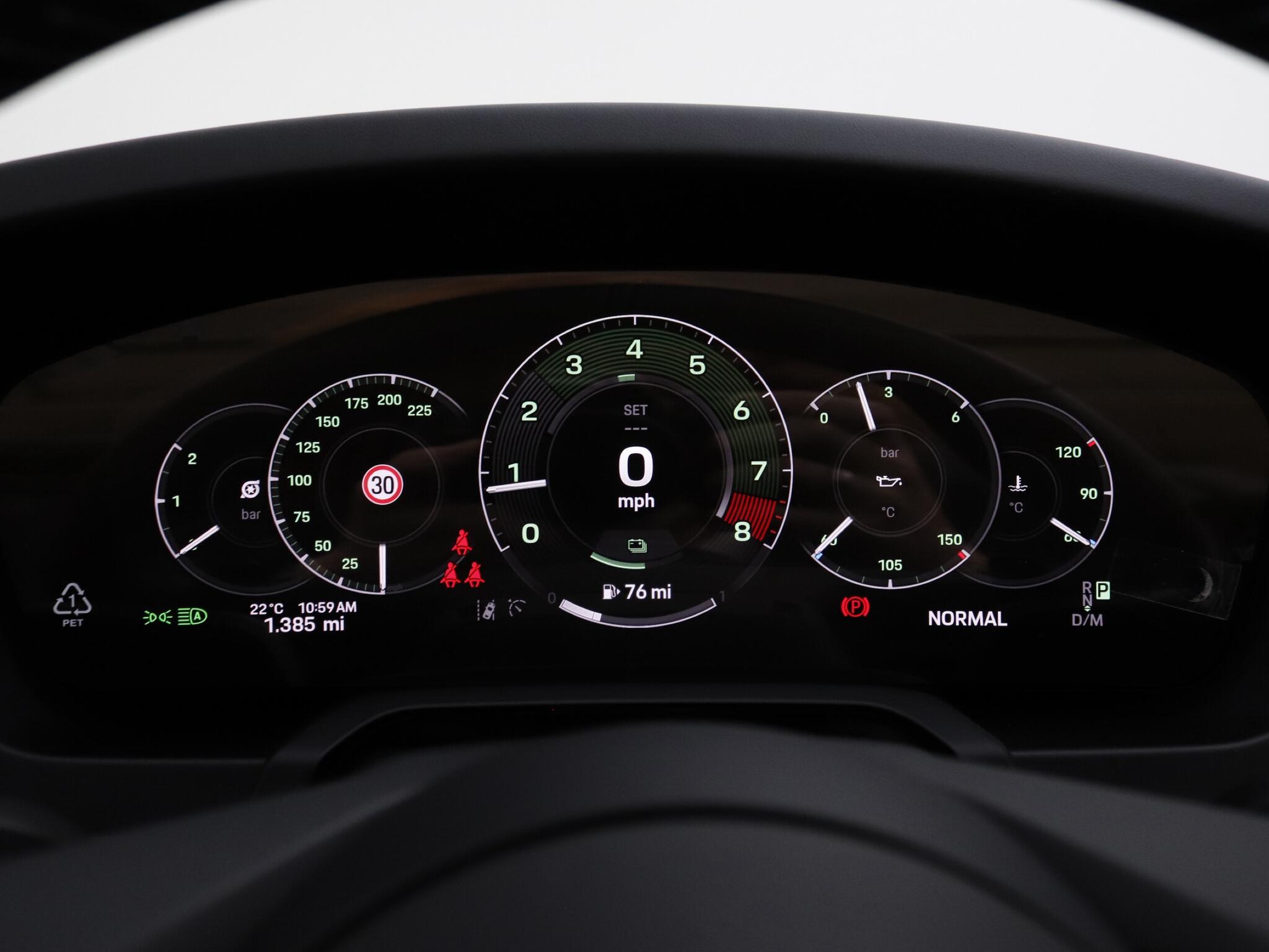 Porsche 911 view 16