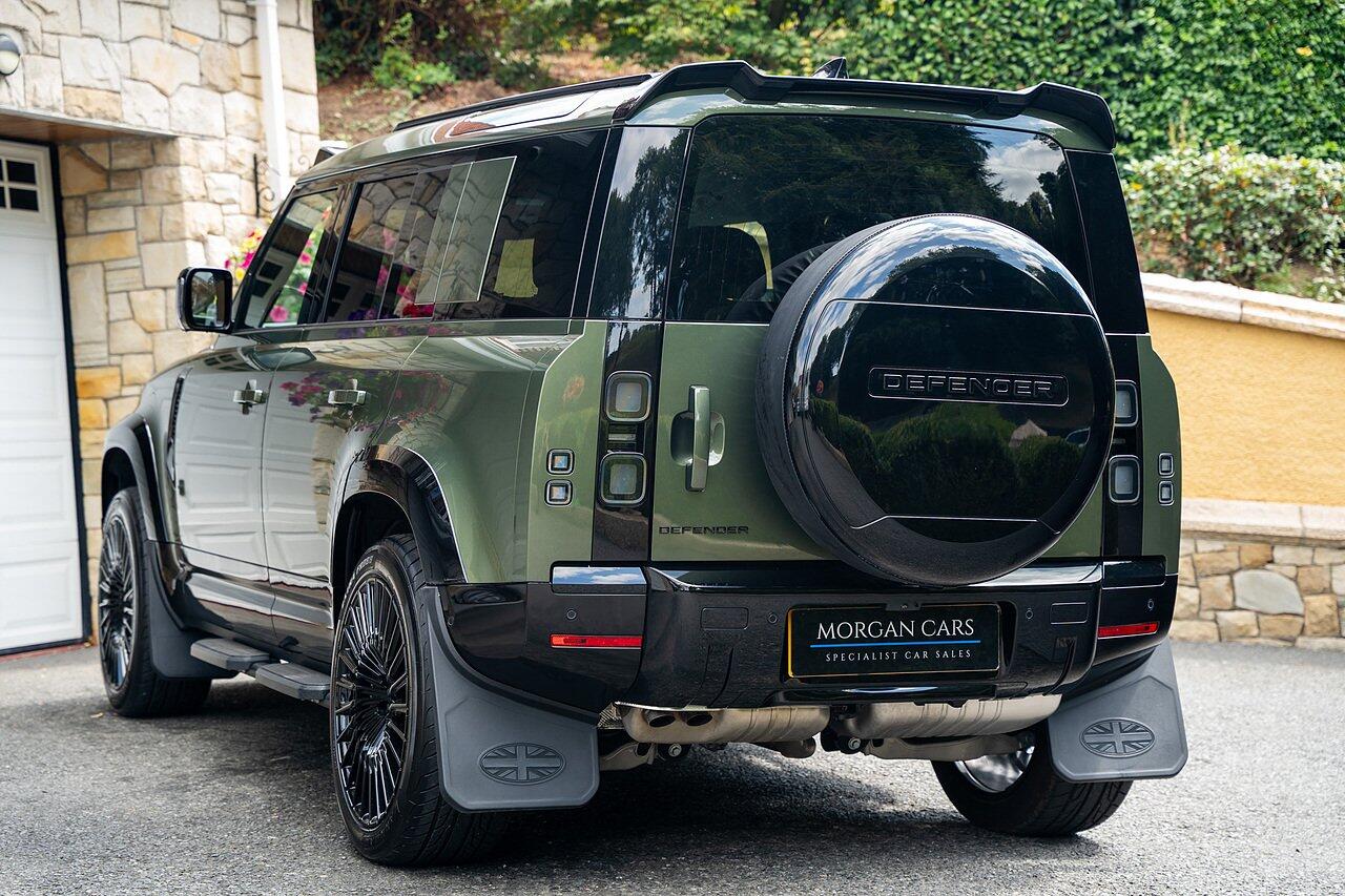 Land Rover Defender view 15