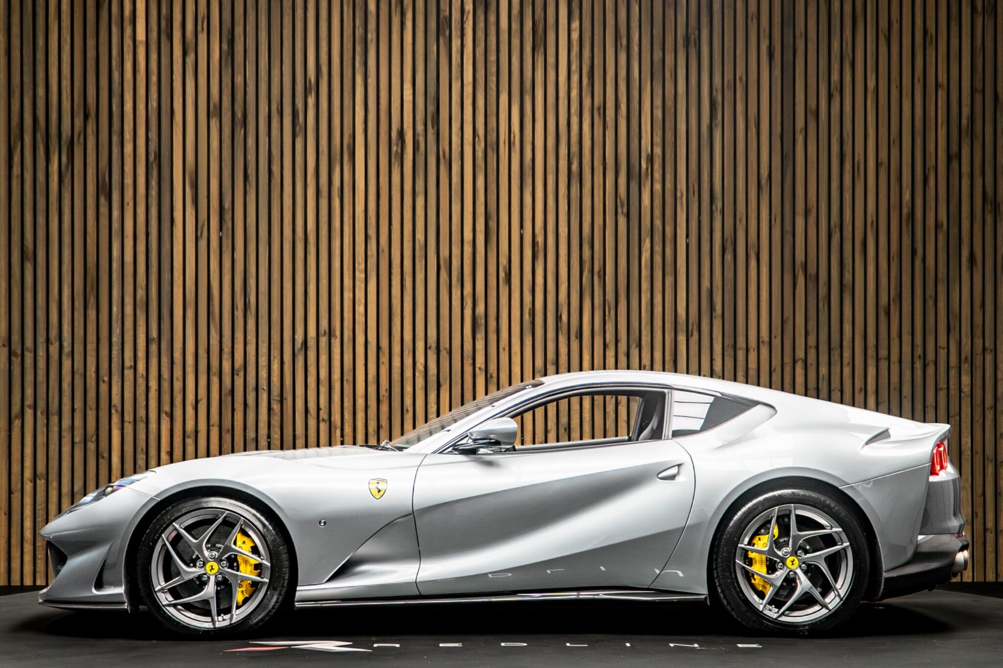 Ferrari 812 view 7