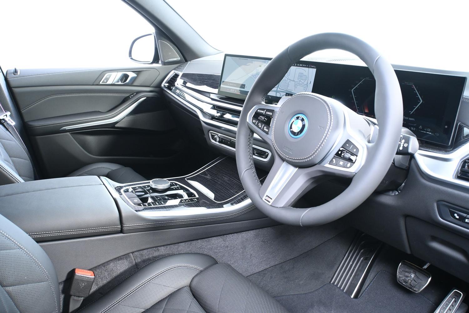 BMW X5 view 6