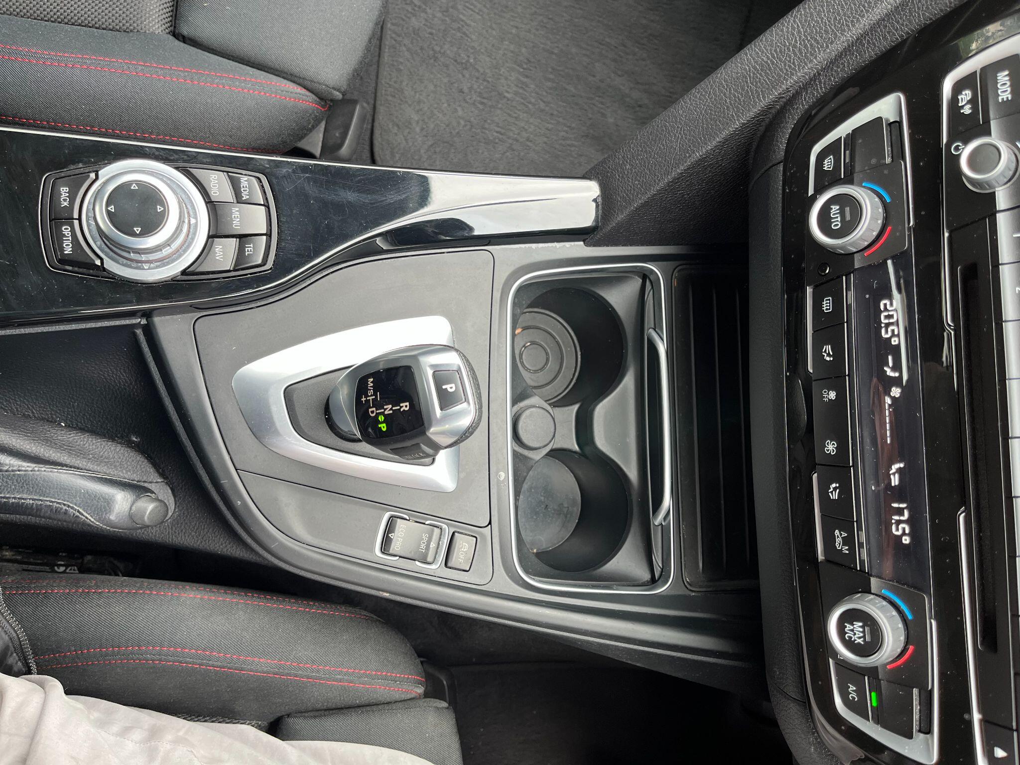 BMW 3 Series view 28