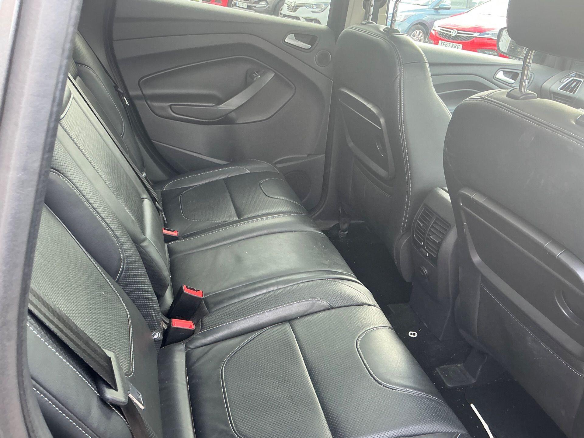 Ford Kuga view 9