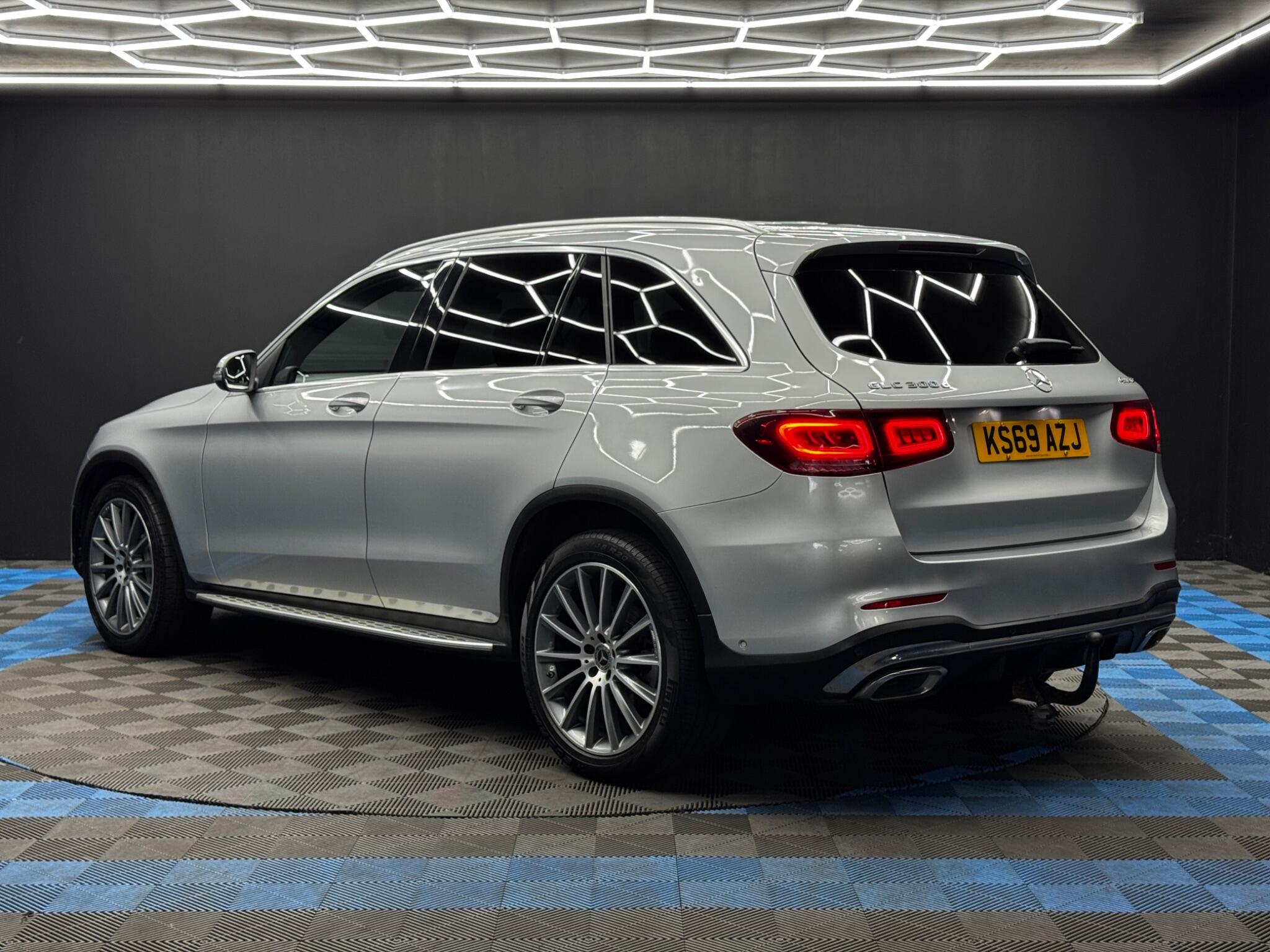 Mercedes-Benz GLC view 7
