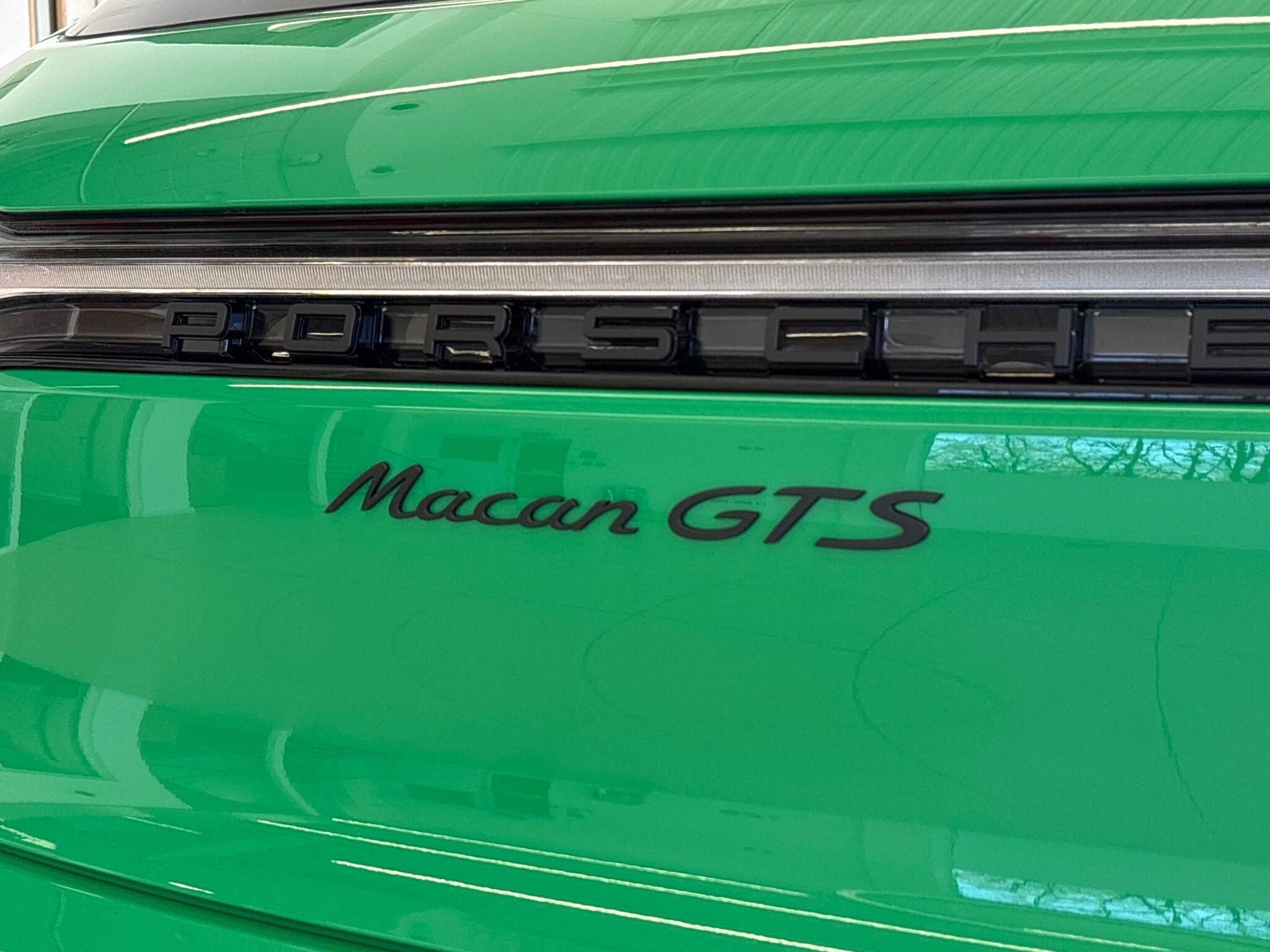 Porsche Macan view 53
