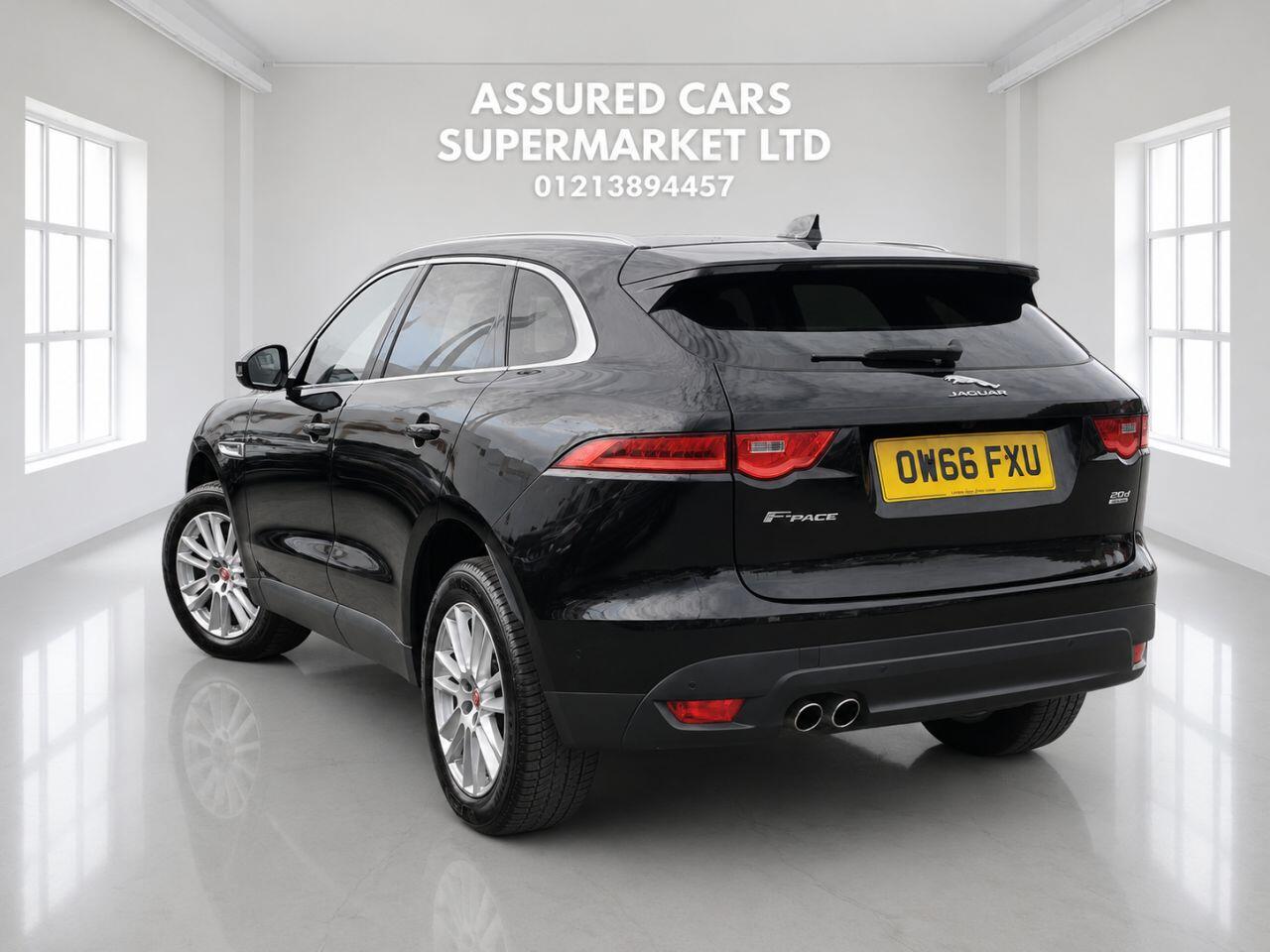 Jaguar F-Pace view 10