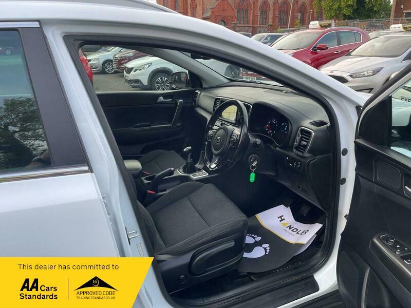 2017 Kia Sportage 1.6 GDi 2 Euro 6 (s/s) 5dr • 96,290 miles image 27