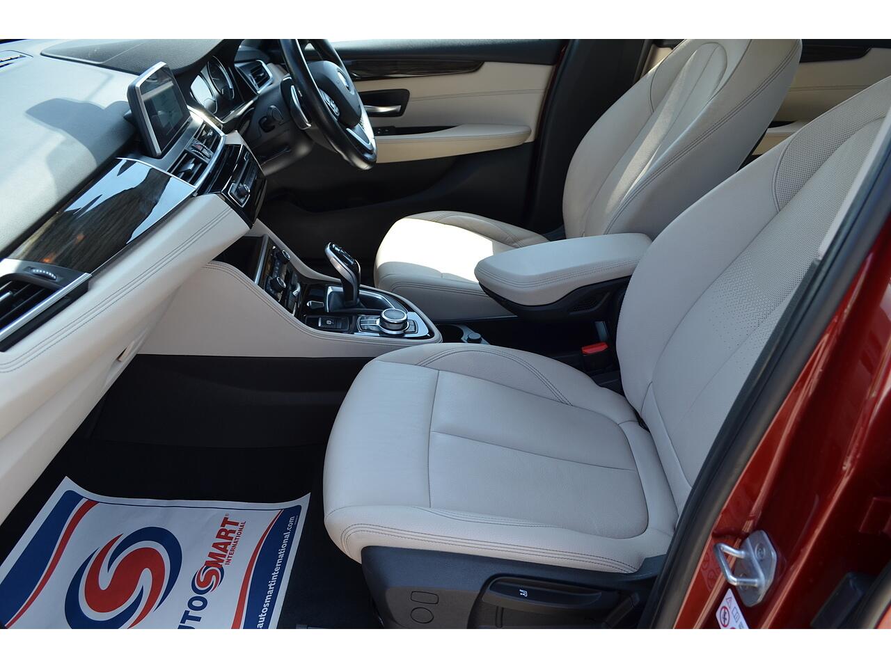 BMW 2 Series view 21