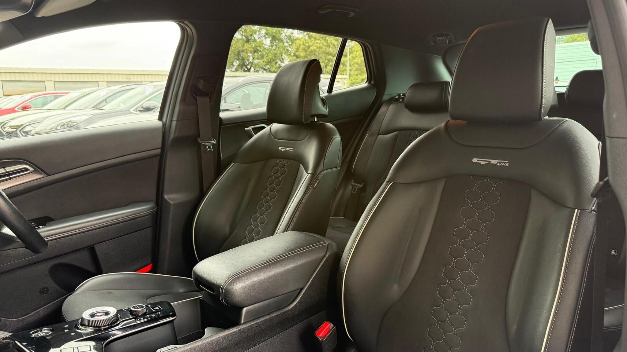 Kia Sportage view 25