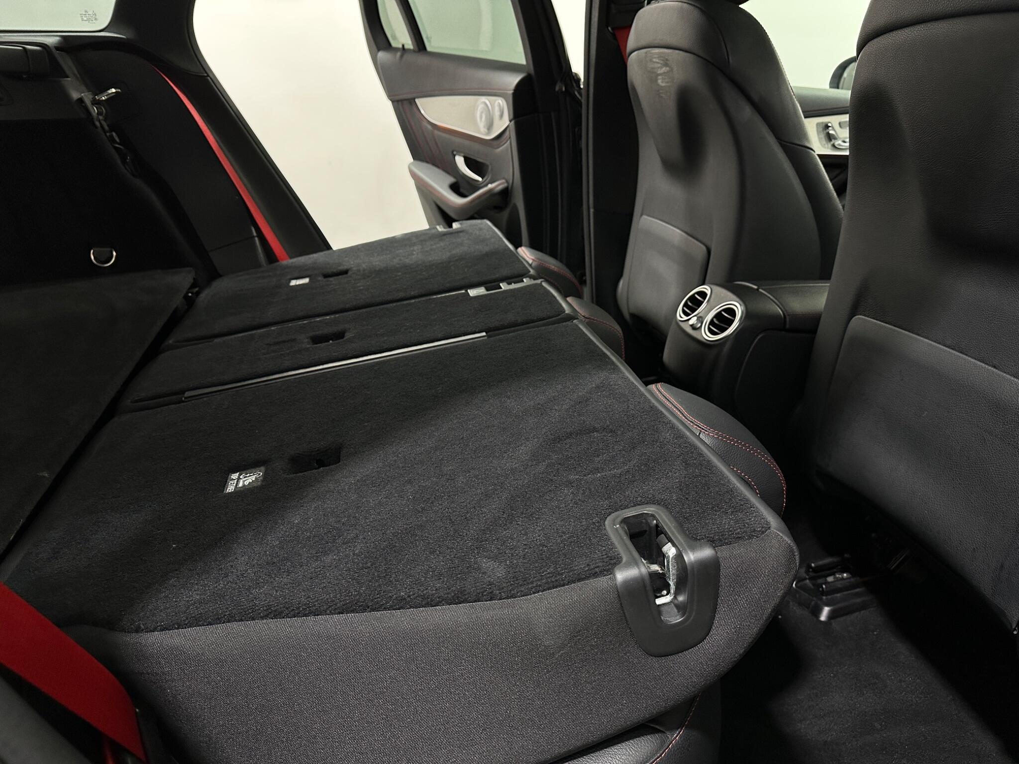 Mercedes-Benz GLC view 47