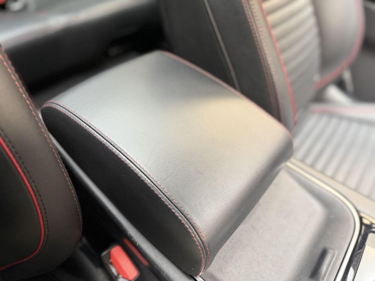 Land Rover Discovery Sport view 43
