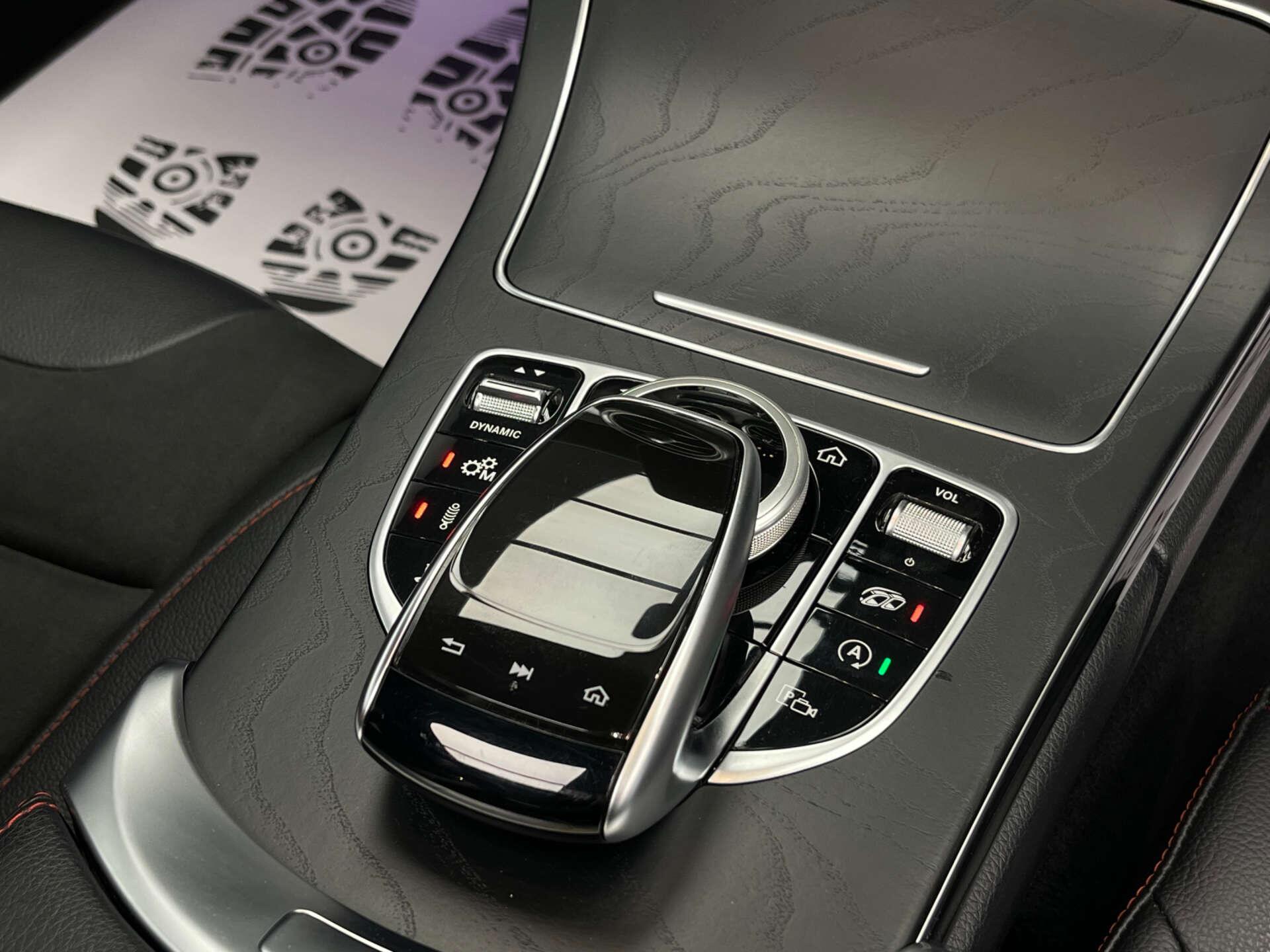 Mercedes-Benz C Class view 29